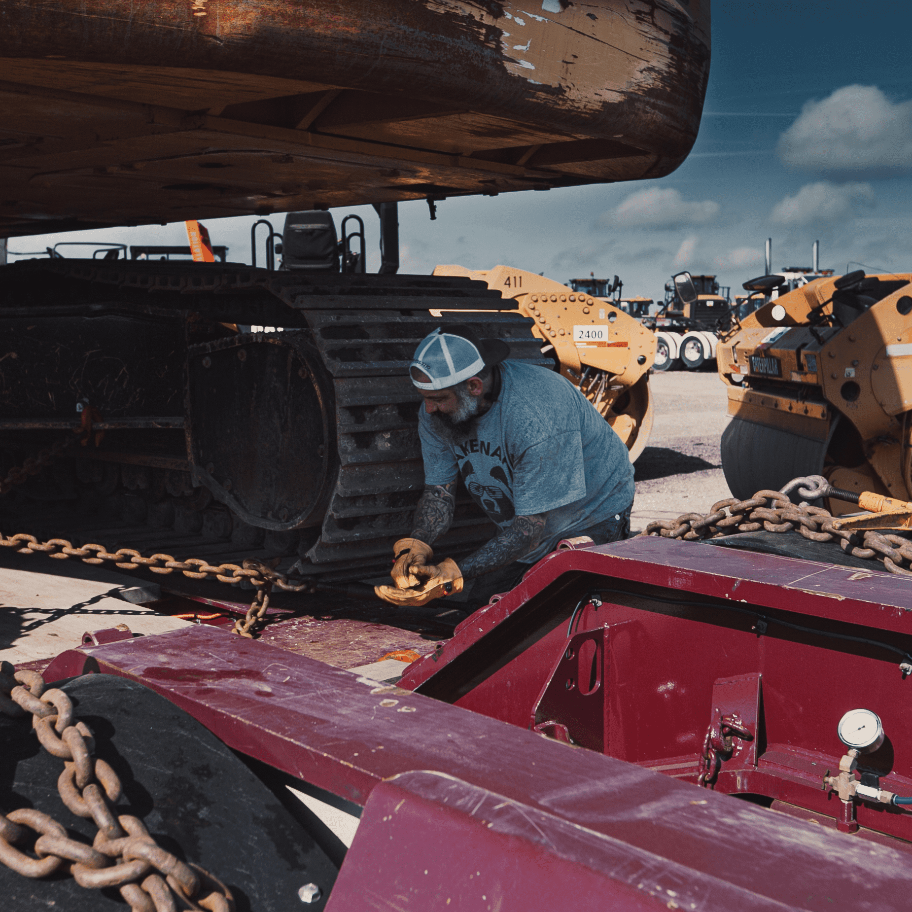 Carrier loading a trailer Carrier loading a trailer