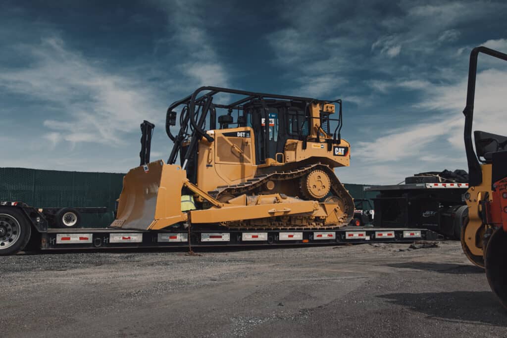 cat d6t dozer trailer