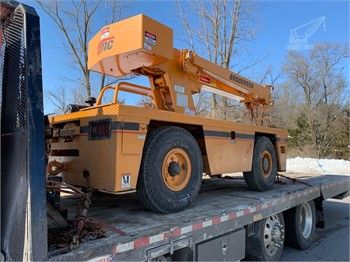 deck crane trailer